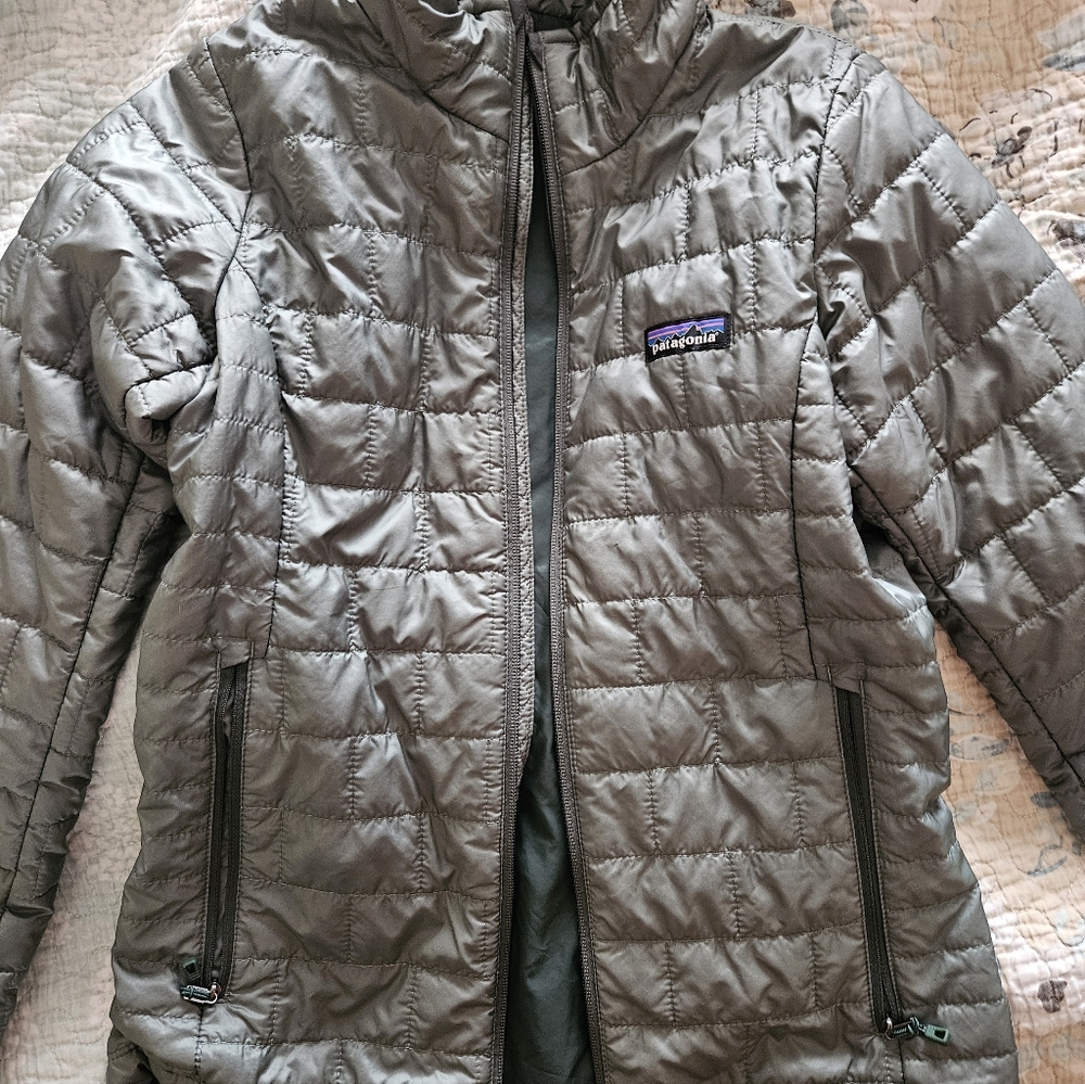 Patagonia Women's Nano Puff Jacket (Size XS) - Hamlock Green